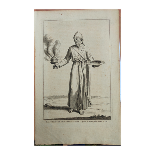 Juif tenant le Mezuzoth gravure Augustin Calmet illustration encyclopédique scène religieuse art graphique historique
