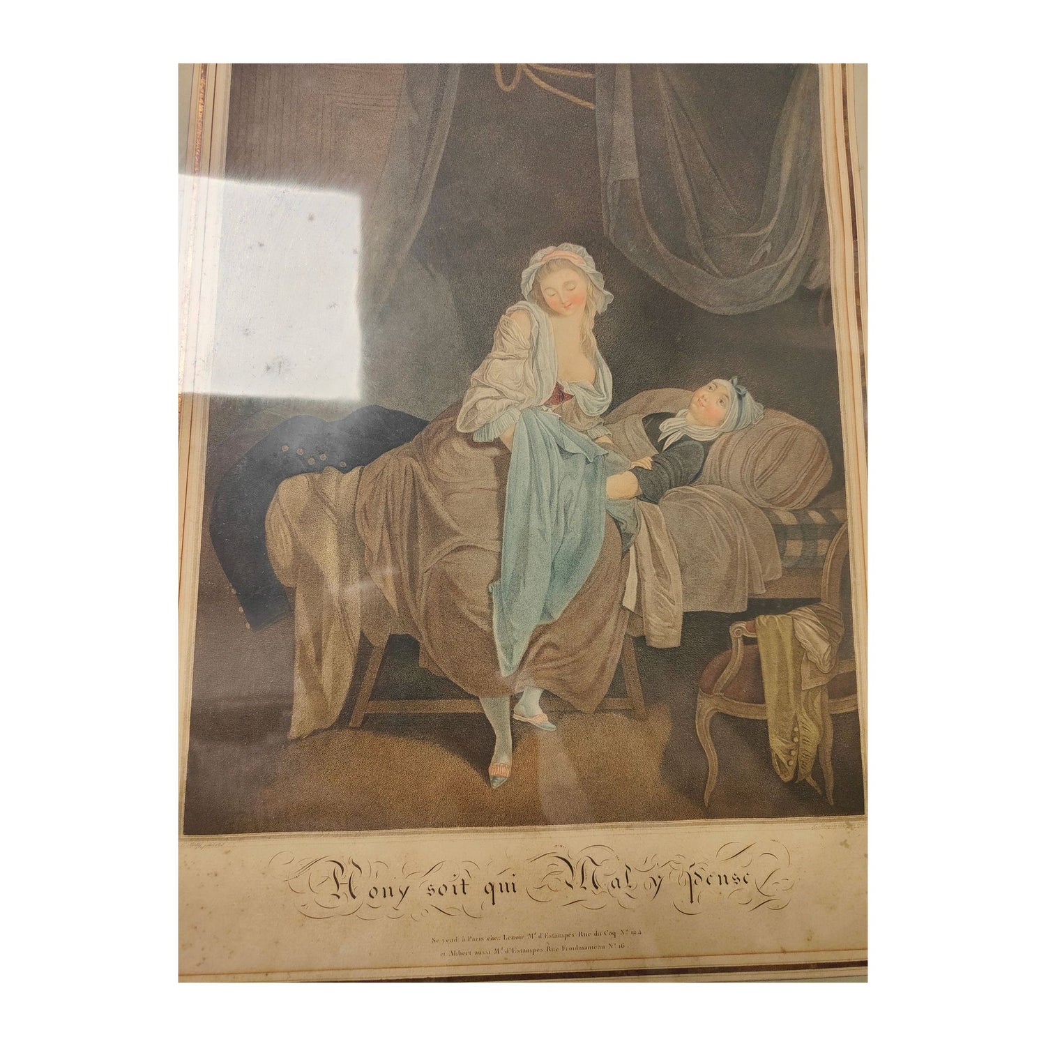 Gravure colorisée Honi soit qui mal y pense de Louis Noilly, œuvre ancienne encadrée sous verre, pièce rare et décorative idéale pour collectionneur d’estampes.